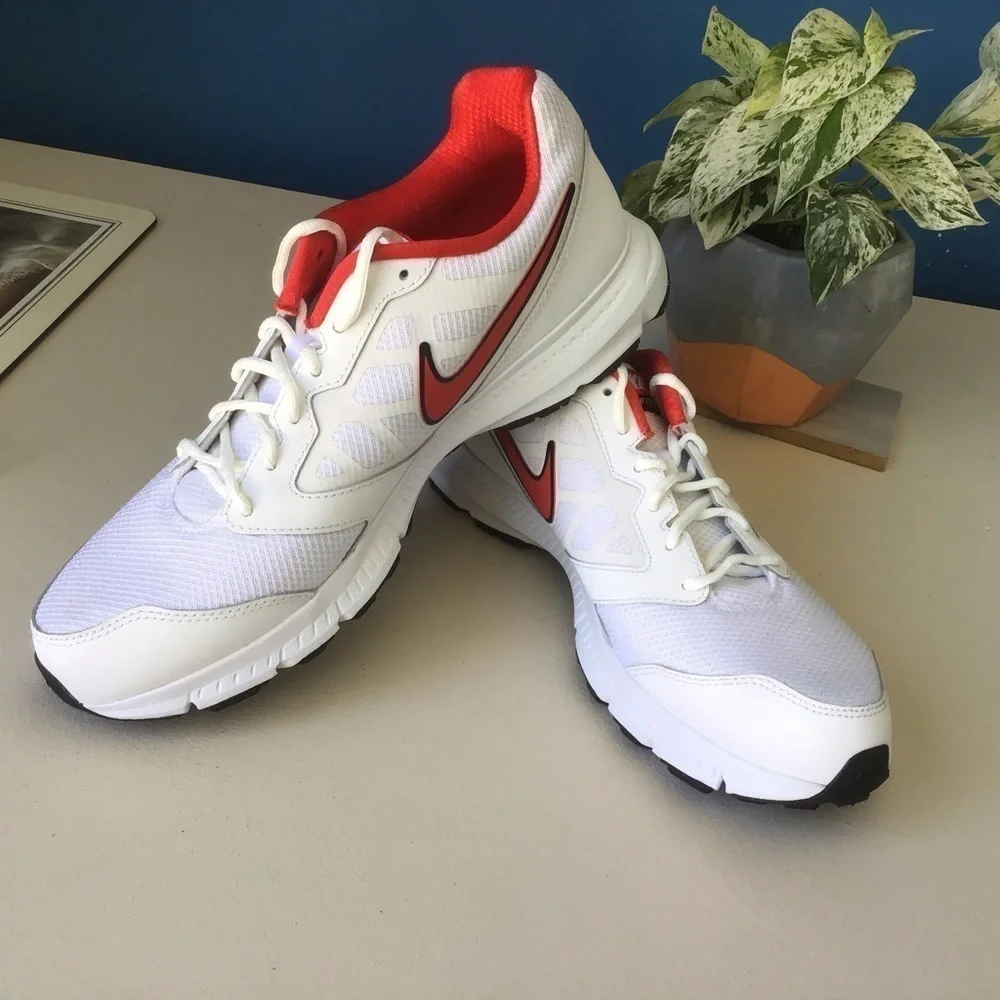 Nike downshifter athletic